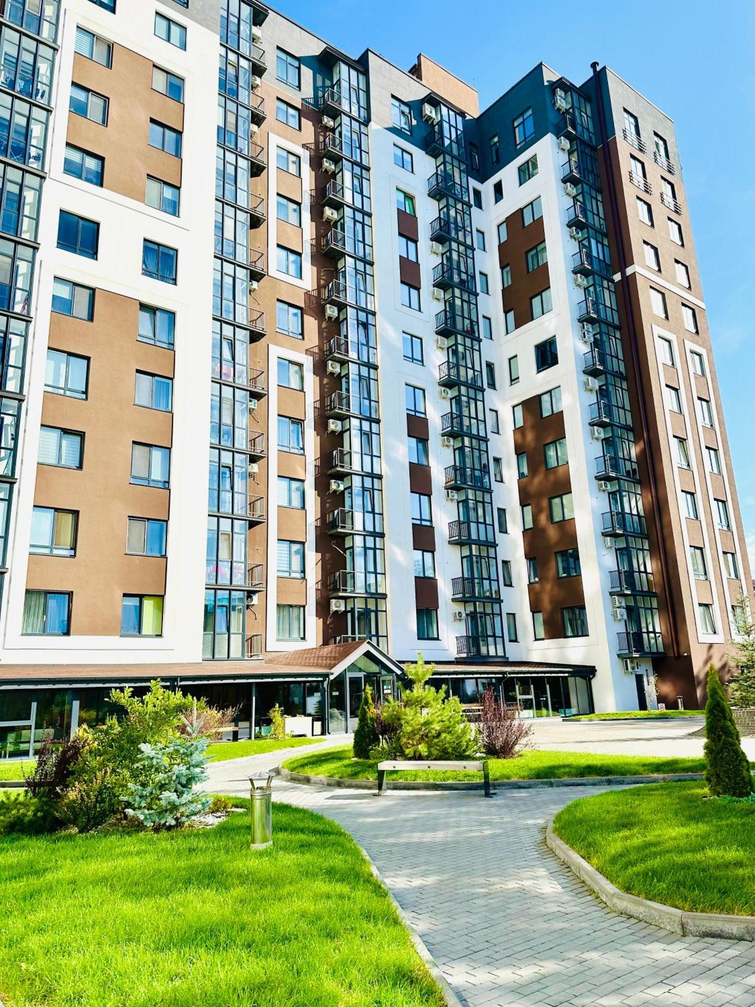 Comfortable Apartments With A Coffee Machine In The City Centre, Zlata Plaza Rivne Eksteriør billede