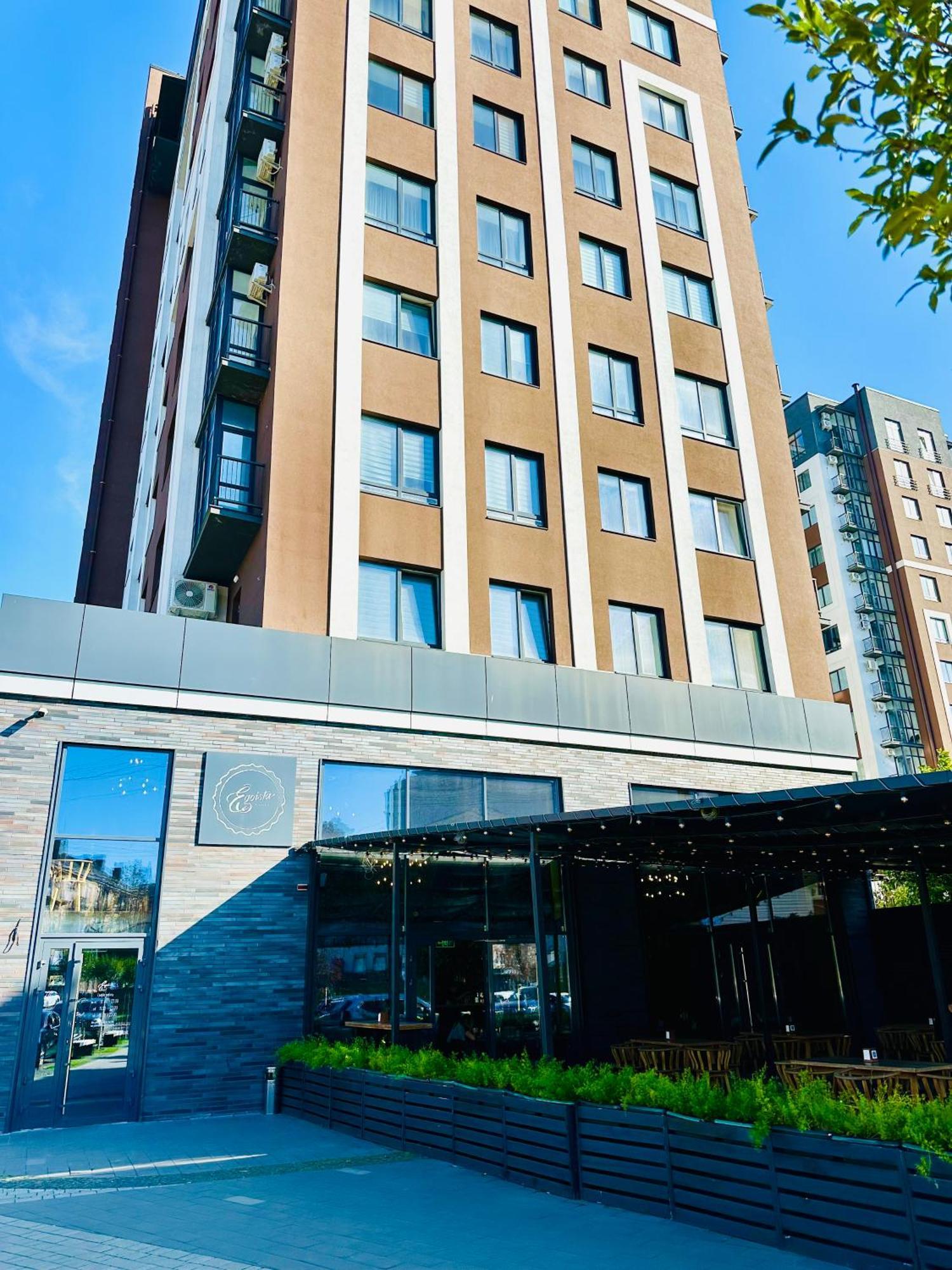 Comfortable Apartments With A Coffee Machine In The City Centre, Zlata Plaza Rivne Eksteriør billede